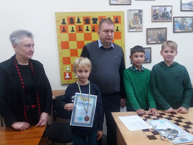 Шахісти повинні мати хорошу фізичну підготовку: у Луцьку відбувся кваліфікаційний турнір початківців