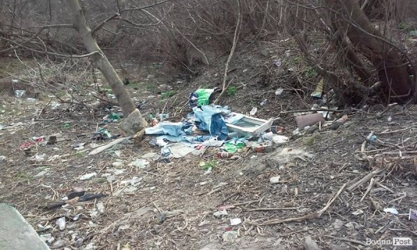 Лучани перетворюють місто на смітник. ФОТО