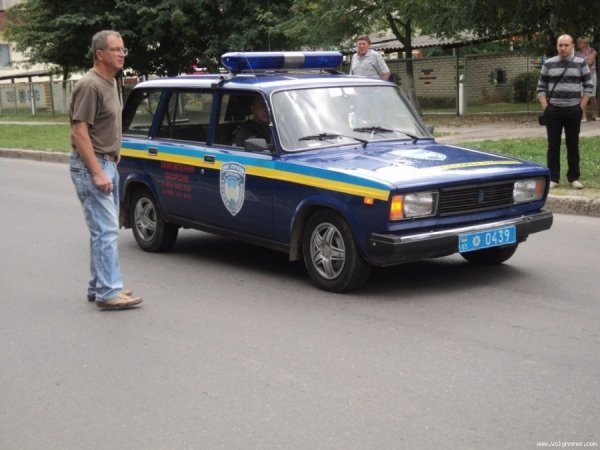 У Луцьку під колесами авто опинився підліток. ФОТО