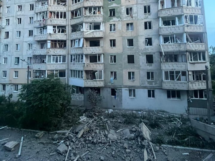 Після ворожого обстрілу у Луцьку зникла молода пара: вони мали бути в пошкодженій багатоповерхівці 