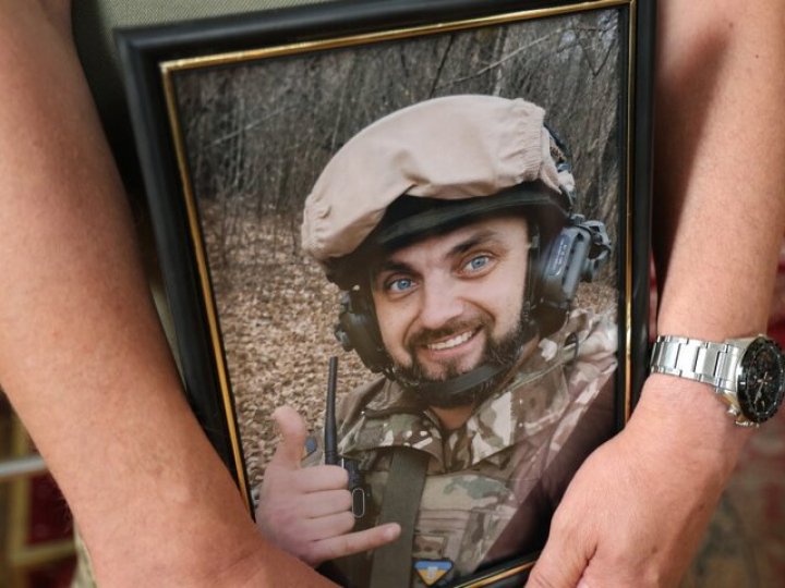 У Луцьку попрощалися з 43-річним бійцем Валерієм Скрицьким