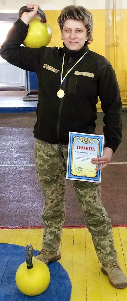 Військові волинської бригади перемогли на змаганнях з гирьового спорту. ФОТО