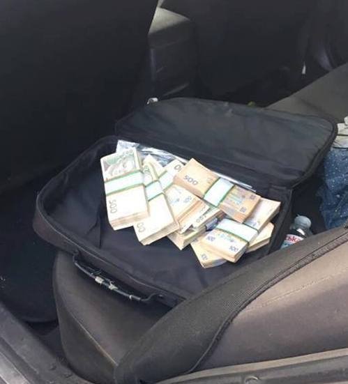 Керівник Інституту сільського господарства попався на хабарі у півмільйона гривень. ФОТО