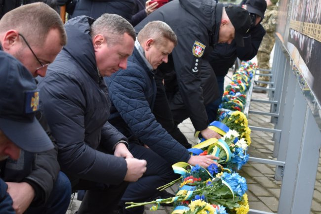 Волиняни віддали шану загиблим під час Революції Гідності. ФОТО