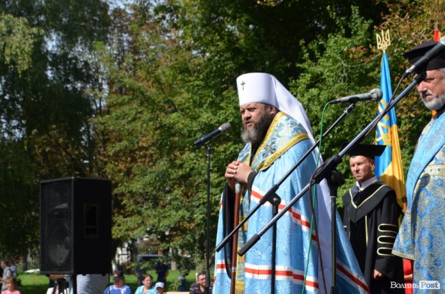 Танець від ректора і завдання від губернатора: як у луцькому «політесі» першачків зустрічали. ФОТО