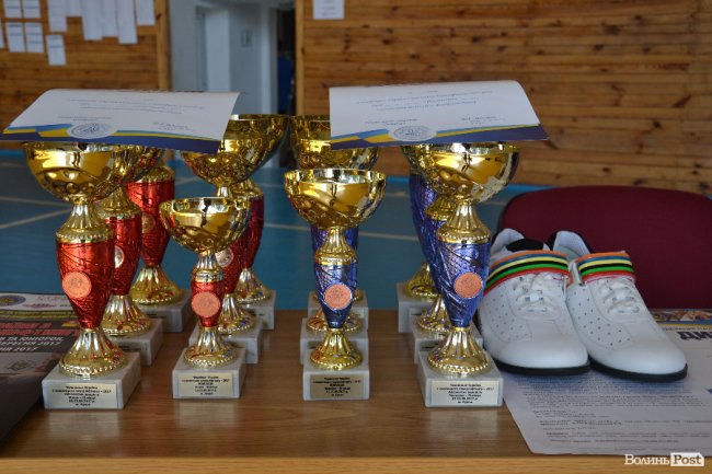 У Луцьку змагались пауерліфтери-ветерани. ФОТО