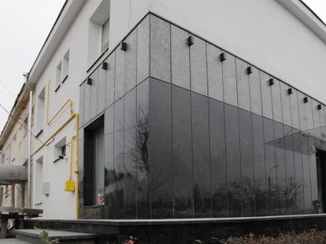 Скоро Луцьк стане глупим селом з хлівцями з мармуру та пінопласту, – фотограф