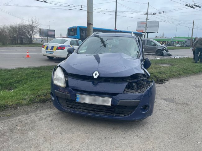 Внаслідок ДТП у Луцьку постраждали двоє людей