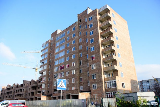 Яскравий простір посеред сірого міста: як у Луцьку будують ЖК «Caramel Residence». ФОТО*