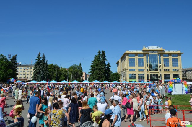 Вистачить усім: у центрі Луцька – Свято Морозива. ФОТО