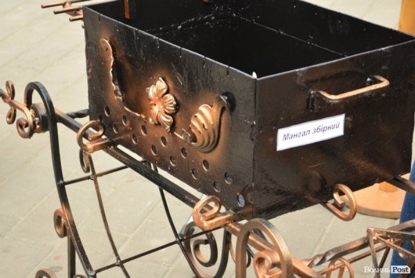 ПТУ Волині презентують: одяг, їжа, меблі та навіть мангал. ФОТО 