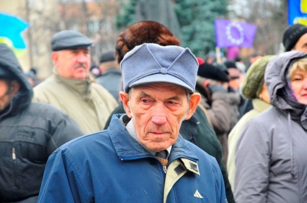 Віче на луцькому Майдані. ФОТО