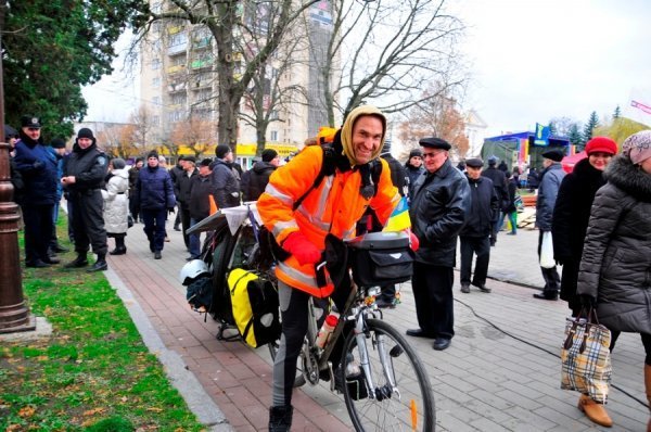 Віче на луцькому Майдані. ФОТО
