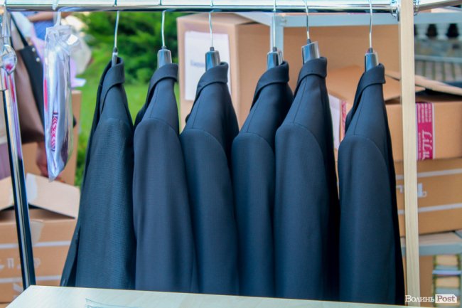 Діти загиблих воїнів отримали вишивані подарунки. ФОТО