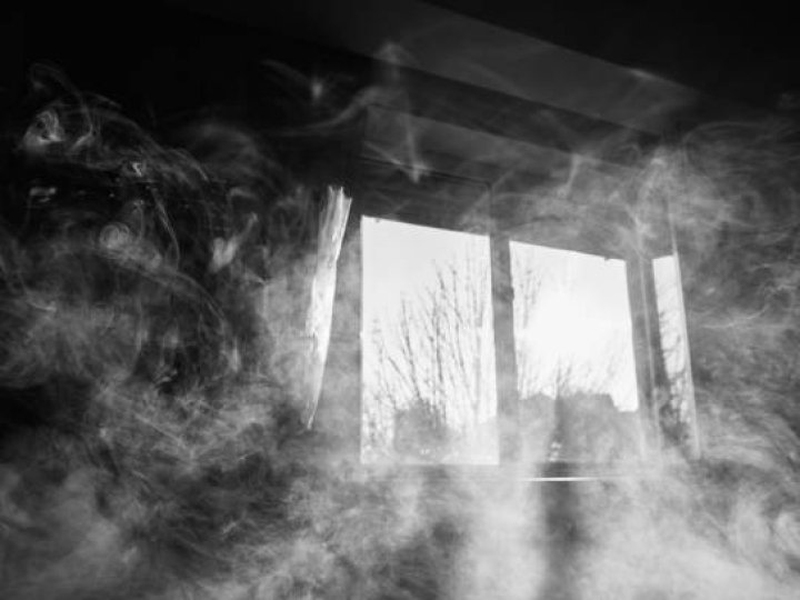 У Луцьку двоє учнів під час навчання влаштували імітацію вибуху в ліцеї