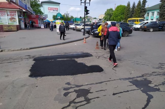 На автостанції у Володимирі через ремонт дороги заблокований рух 