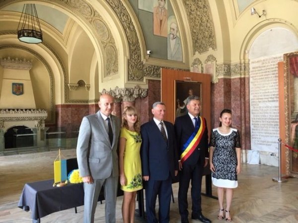 Відтепер Луцьк має ще одного партнера - румунське місто Алба Юлія. ФОТО 