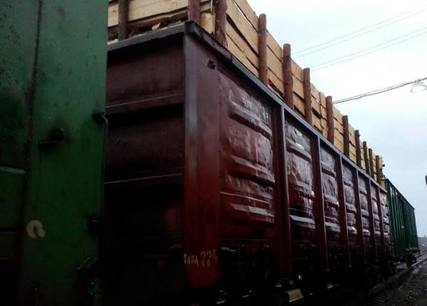 Луцькі прикордонники затримали велику контрабанду цигарок. ФОТО