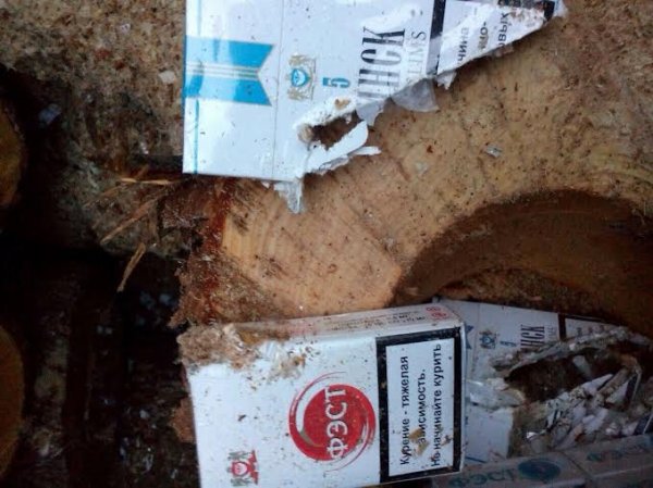 Луцькі прикордонники затримали велику контрабанду цигарок. ФОТО