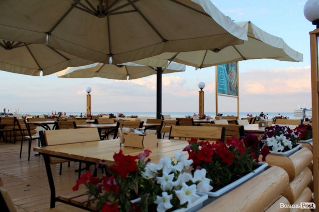 Готель в Грибівці «ENSENADA» - шматочок Мексики біля Чорного моря*