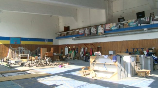 У Луцьку волонтери ремонтують спортшколу.ФОТО.ВІДЕО