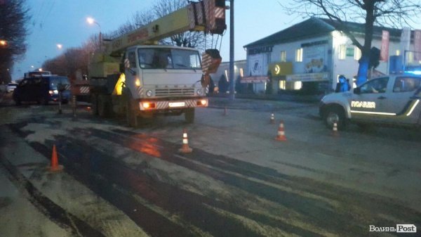 Аварія на Дубнівській: вулицю перекрила поліція. ФОТО