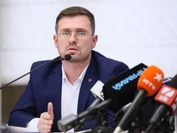 Локдаун в Україні можливий з листопада - головний санлікар