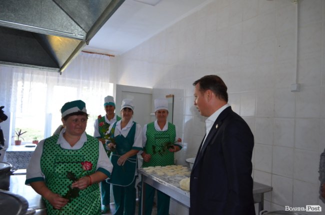 «Ми витрусимо з держави гроші для пенсіонерів та ветеранів», – Олег Ляшко у Луцьку*