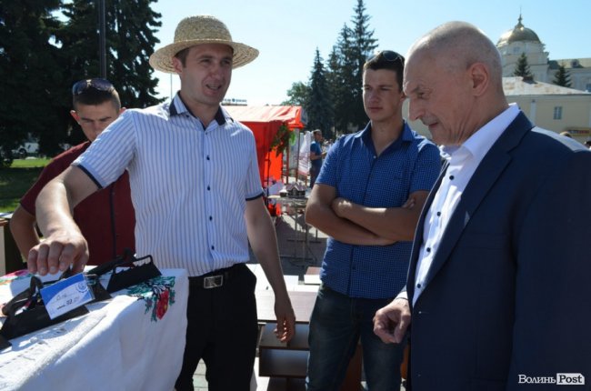 Із піснями та вітаннями: у Луцьку - обласне свято профтехосвіти. ФОТО