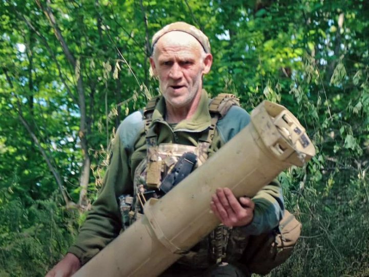 Волинський артилерист за день заряджав майже 200 снарядів у САУ. ВІДЕО