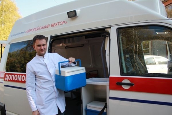 Новий автомобіль швидкої допомоги - на сторожі здоров'я в Локачах*