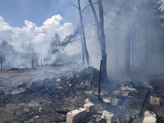 На Рівненщині згорів циганський табір. ФОТО