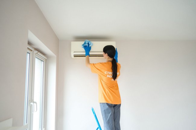 Чим відрізняється професійний клінінг від прибирання самотужки*