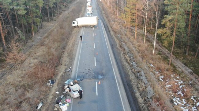 За кермом легковика був військовослужбовець: деталі аварії на Волині за участі вантажівки та авто