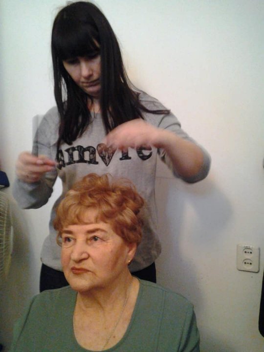 У луцькому центрі для людей особливої долі влаштували свято краси. ФОТО