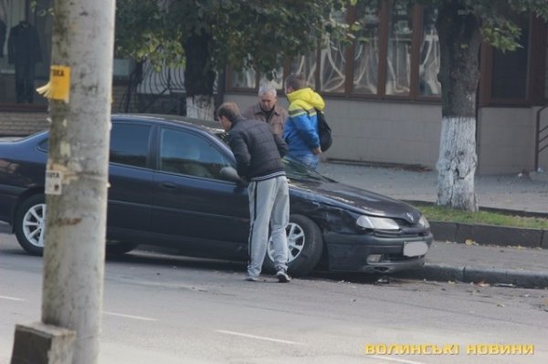 У Луцьку знову ДТП: автомобілі не поділили дорогу. ФОТО