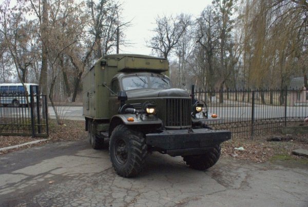 Волинські лісники передали автомобіль батальйону «Айдар». ФОТО