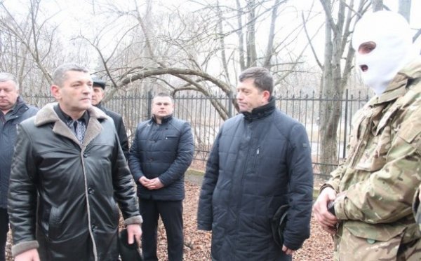 Волинські лісники передали автомобіль батальйону «Айдар». ФОТО