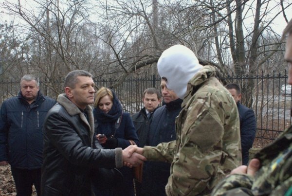Волинські лісники передали автомобіль батальйону «Айдар». ФОТО