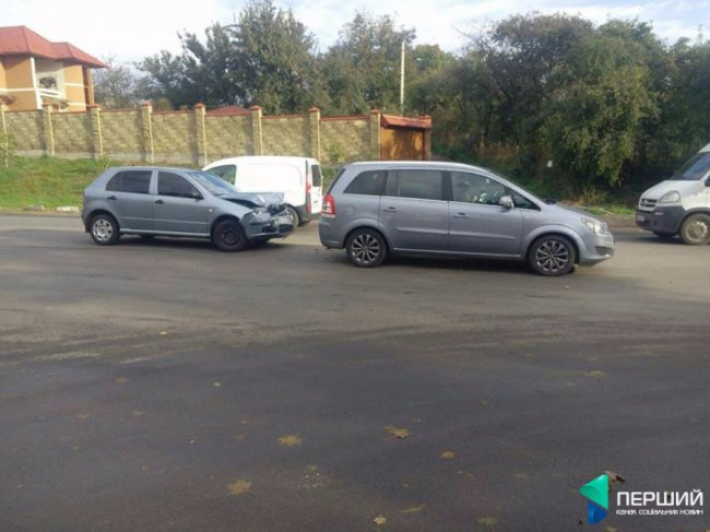  У Луцьку на кільці – аварія