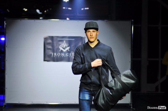 Свято краси і моди: як мийку в Луцьку перетворили на модний подіум