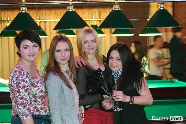 У Луцьку відкрили оновлений клуб «ХХІ століття». ФОТО