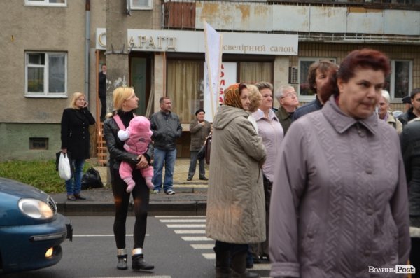 Бунт у Луцьку: як перекривали дорогу. ФОТО. ВІДЕО