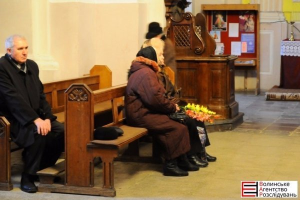 У Луцьку попрощалися з відомим волинянином. ФОТО