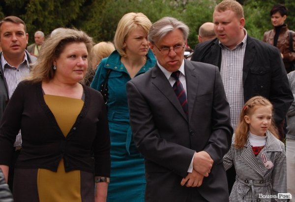 Парад Перемоги у Луцьку пройшов з комуністами і міліцією