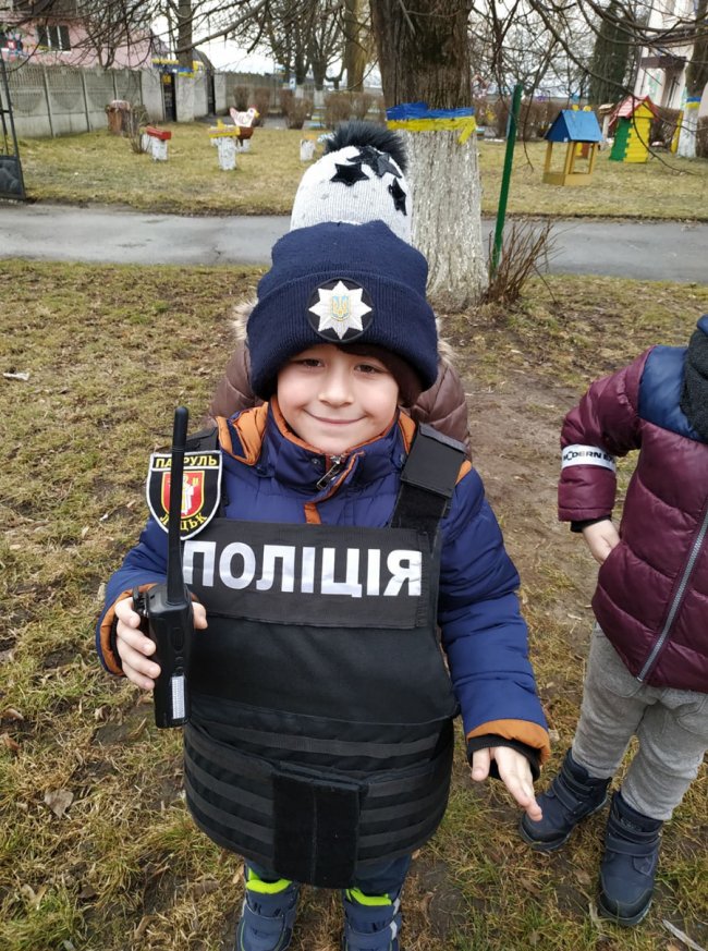 Радісні вигуки в рацію та захват в очах: як малечу Гіркої Полонки вчили безпеці руху