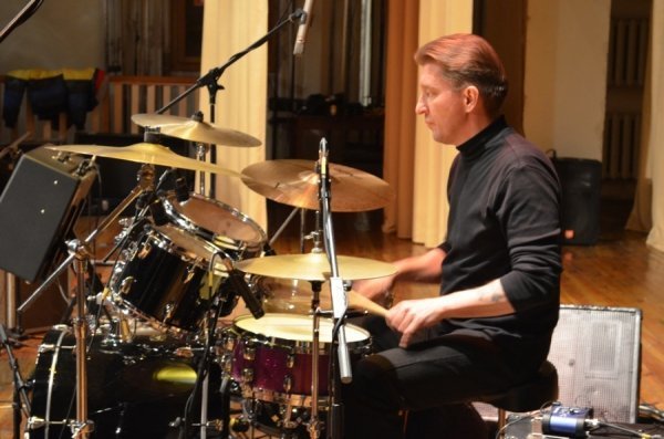 Концерт «Кому Вниз» у Луцьку. ФОТО. ВІДЕО