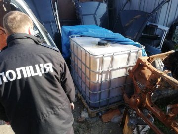 На Волині знайшли фуру з краденою нафтою. ФОТО