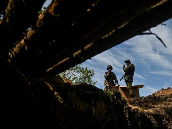 Створюють загородження на найбільш загрозливих напрямках: як укріплюють кордон з Білоруссю