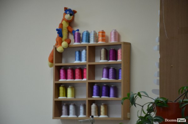 Безпека та якість: луцька фабрика показала, як виготовляє іграшки